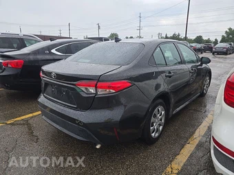 2021 Toyota Corolla LE Sedan - miniatura 4