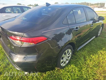 2021 Toyota Corolla LE Sedan - miniatura 4