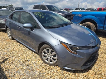 2021 Toyota Corolla LE Sedan – miniatura 3