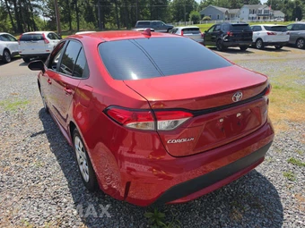 2021 Toyota Corolla LE Sedan – miniatura 2