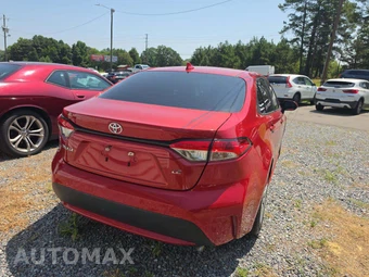 2021 Toyota Corolla LE Sedan – miniatura 3