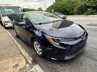 2021 Toyota Corolla LE Sedan - miniatura 4