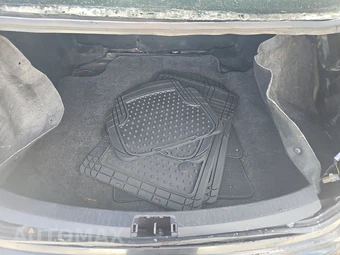 2021 Toyota Corolla LE Sedan – miniatura 16