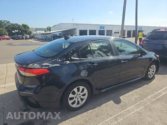 2021 Toyota Corolla LE Sedan – miniatura 4