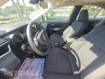 2021 Toyota Corolla LE Sedan – miniatura 7