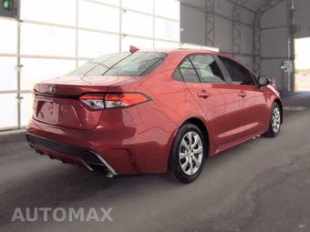 2021 Toyota Corolla LE Sedan – miniatura 4