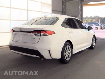 2021 Toyota Corolla LE Sedan - miniatura 4
