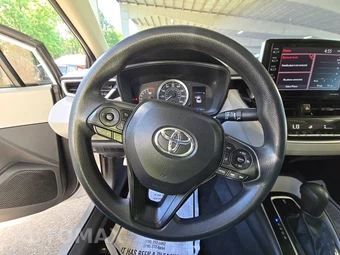 2021 Toyota Corolla LE Sedan – miniatura 16