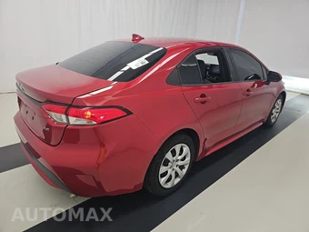 2021 Toyota Corolla LE Sedan – miniatura 4