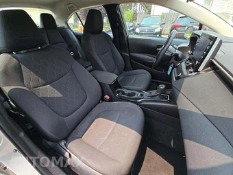 2021 Toyota Corolla LE Sedan – miniatura 18