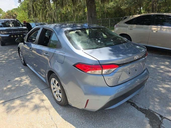 2021 Toyota Corolla LE Sedan - miniatura 2