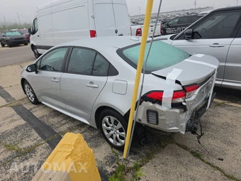 2021 Toyota Corolla LE Sedan - miniatura 6