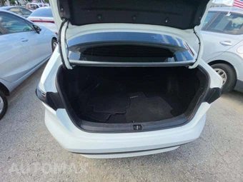 2021 Toyota Corolla LE Sedan - miniatura 14
