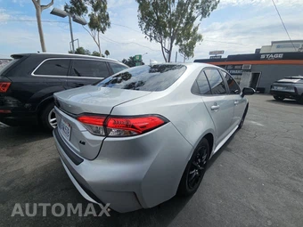 2021 Toyota Corolla LE Sedan – miniatura 4