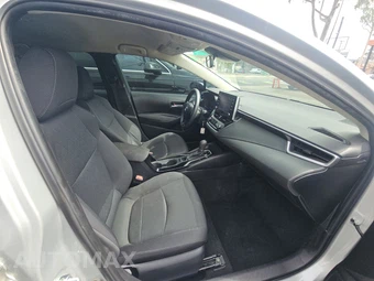 2021 Toyota Corolla LE Sedan – miniatura 8