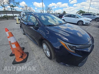 2021 Toyota Corolla LE Sedan – miniatura 3