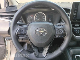 2021 Toyota Corolla LE Sedan - miniatura 8