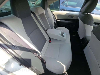 2021 Toyota Corolla LE Sedan - miniatura 16