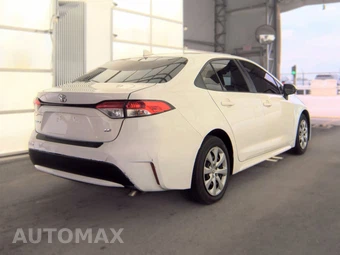 2021 Toyota Corolla LE Sedan - miniatura 4