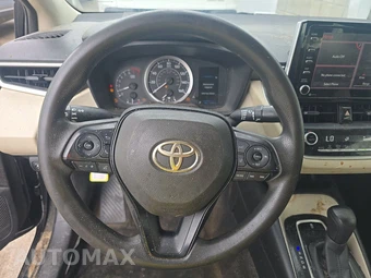 2021 Toyota Corolla LE Sedan - miniatura 10