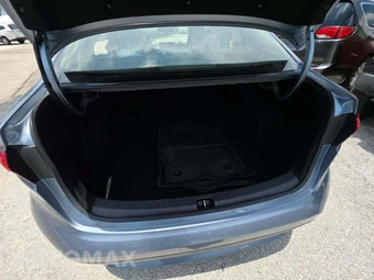 2021 Toyota Corolla LE Sedan – miniatura 14