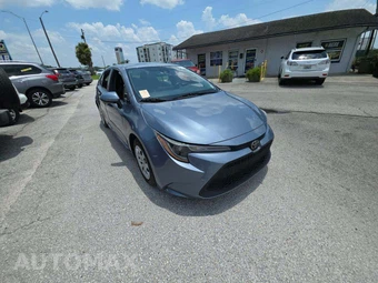 2021 Toyota Corolla LE Sedan – miniatura 4
