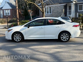 2021 Toyota Corolla LE Sedan - miniatura 8