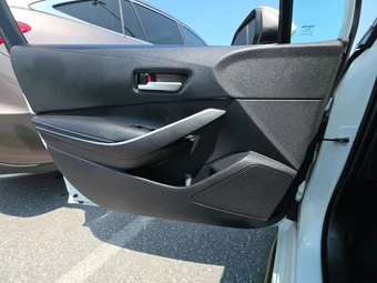 2021 Toyota Corolla SE Sedan - miniatura 9