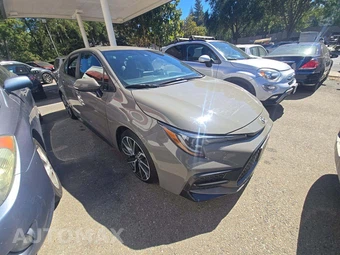 2021 Toyota Corolla SE Sedan – miniatura 4