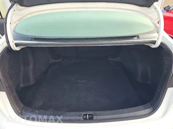2021 Toyota Corolla SE Sedan - miniatura 16