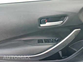 2021 Toyota Corolla SE Sedan - miniatura 9