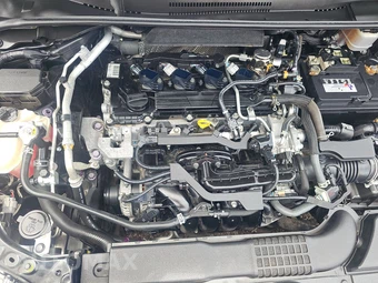 2021 Toyota Corolla SE Sedan - miniatura 15