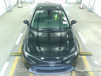 2021 Toyota Corolla XLE Sedan - miniatura 2