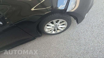 2021 Toyota Corolla XLE Sedan - miniatura 26