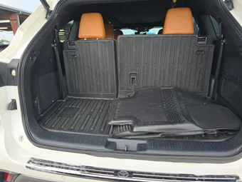 2021 Toyota Highlander Hybrid Platinum - miniatura 17