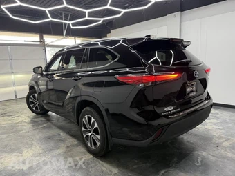 2021 Toyota Highlander Hybrid XLE - miniatura 3