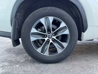 2021 Toyota Highlander Hybrid XLE - miniatura 32