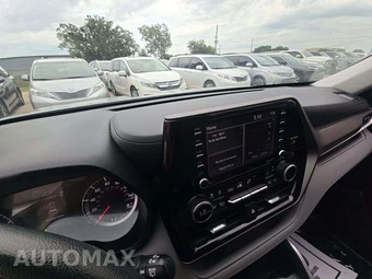 2021 Toyota Highlander L – miniatura 10