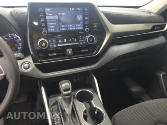 2021 Toyota Highlander L – miniatura 11