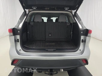 2021 Toyota Highlander LE – miniatura 17