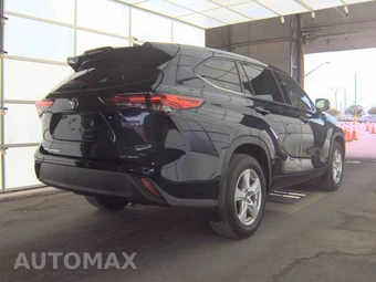 2021 Toyota Highlander LE - miniatura 4