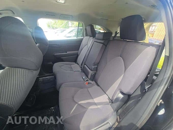 2021 Toyota Highlander LE – miniatura 13