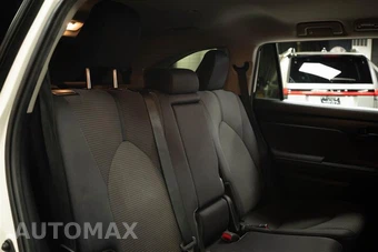 2021 Toyota Highlander LE - miniatura 17