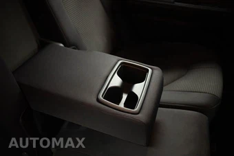 2021 Toyota Highlander LE - miniatura 18