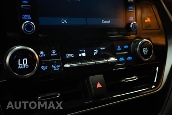 2021 Toyota Highlander LE - miniatura 23