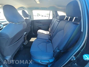 2021 Toyota Highlander LE – miniatura 13