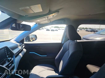2021 Toyota Highlander LE – miniatura 19