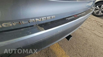 2021 Toyota Highlander LE – miniatura 22