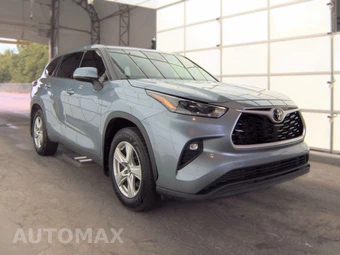 2021 Toyota Highlander LE – miniatura 3