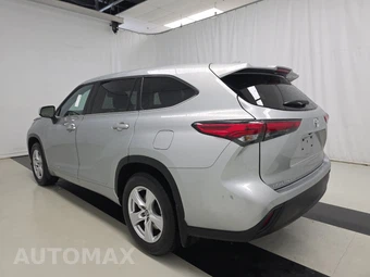 2021 Toyota Highlander LE – miniatura 6
